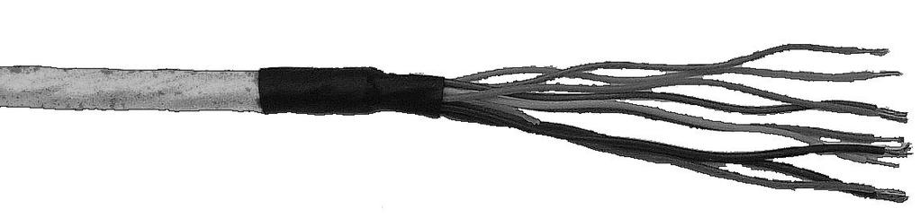 Duw de krimpbuis zo dicht mogelijk naar de kabelmantel toe. 6. Schuif de krimpkous van 40 mm (1 ½ in.) over de kabelmantel.