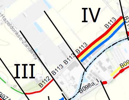 Op de kruin van de dijk ligt een gemeentelijke weg (Zuiddijk). Aan de buitenzijde van de dijk ligt een diepe slt die de functie heeft van afwateringsslt vr de bedrijven.