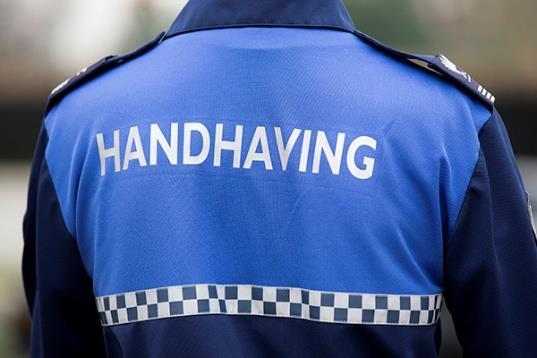 15 Intensiveren handhaving door etra inzetten BOA s Thema Gedrag en handhaving Omschrijving De handhaving van de aan het verkeersbeleid verbonden regelgeving is in handen van de gemeentelijke boa s