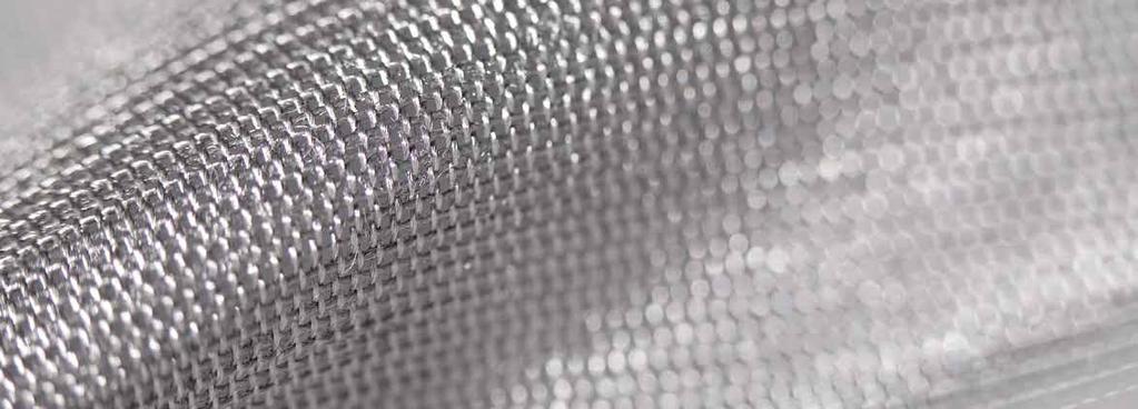 ALUMINIZED WOVEN SERIES Textiel met doorzicht.