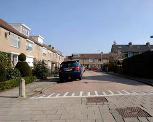 Het gebied bestaat onder andere uit de bebouwing aan en in de omgeving van de Schoolstraat, Houtstraat, Burgemeester Winklerstraat en Wethouder van den Bergplein.