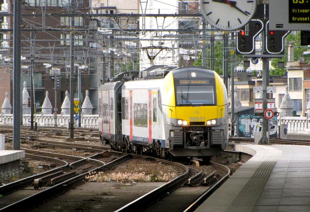 Ervaringen met het vervoersplan 12/2017-2020 in uw regio Verdubbeling van de frequentie van de S-trein tussen Antwerpen en Essen 2 S-treinen per uur van