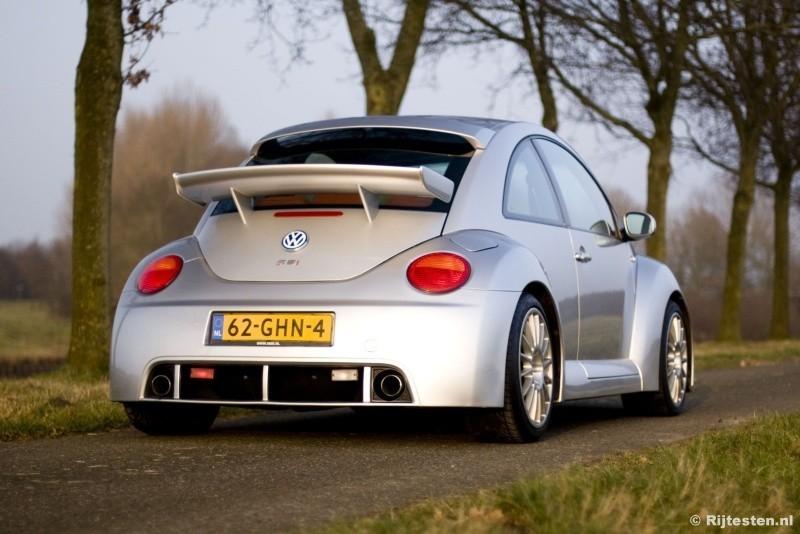 Van chick car naar sports car Zo ingetogen als de originele Herbie was, zo uitbundig is deze RSi.