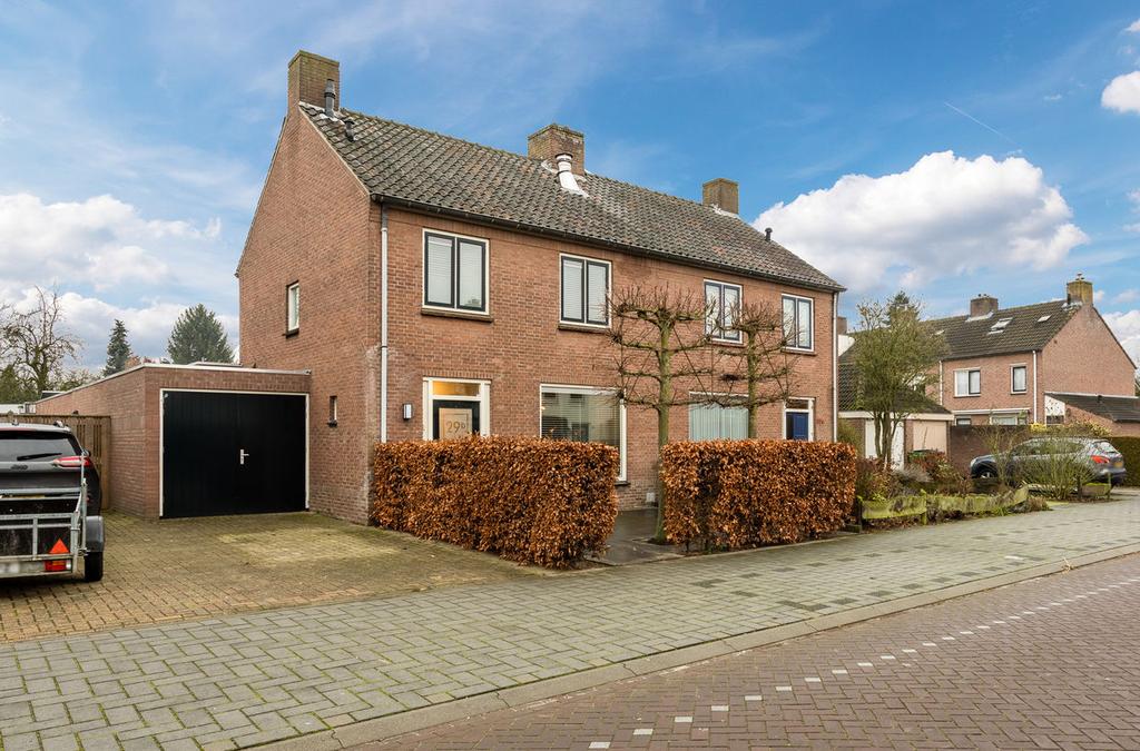 Heerlijk wonen NUENEN Voirt 29 b vraagprijs 375.000 k.k. 040 244 54 55 info@maasmakelaars.