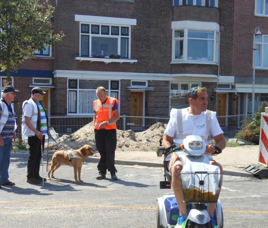 In de praktijk werkt het zo: gebruikers van een rolstoel, scootmobiel of stok, blinde en slechtziende mensen, bezoeken een plek in de stad waar werkzaamheden aan de gang zijn.