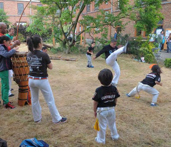 de kloostertuin werd feestelijk geopend uw mening spectaculaire capoeira