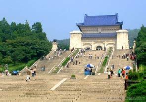 Nachttrein naar Xian Tempel van de Hemel: De Tempel van de Hemel of het Altaar des Hemels ligt in een uitgestrekt park in het zuiden van Beijing.