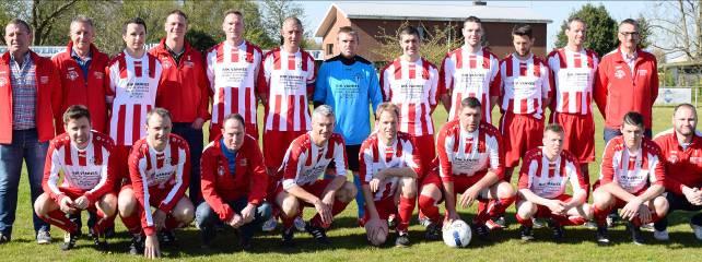 FINALE Bekegem- Vispaleis : 4-2 Spannend tot de verlengingen JES-Sports CUP De jongens uit Bekegem van Henk, Eddy en Geert beleefden een