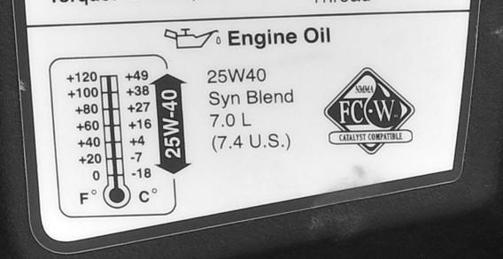 Aanbevolen motorolie 200 350 HP MODELLEN BRANDSTOF EN OLIE Mercury 25W-40 NMMA certified FC-W Catalyst Compatible Synthetic Blend Marine Engine Oil (synthetisch scheepsoliemengsel) is het algemene