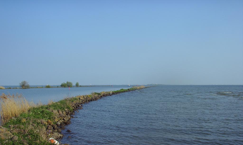 Natuurlijk Markermeer IJmeer kost 15 20 miljoen per jaar De circa 800 miljoen euro die het kost om het Markermeer IJmeer tot een Toekomstbestendig Ecologisch Systeem om te vormen wil