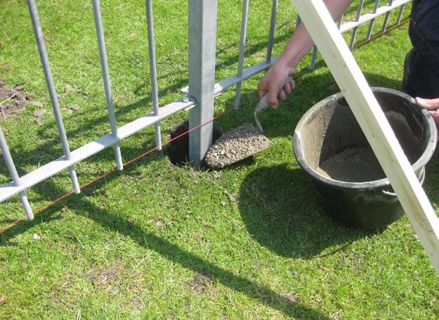 U kunt eventueel tijdens het mengen meer water toevoegen mocht