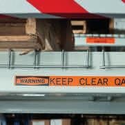 Container, opslag en industriî le labels zijn ideaal voor commerciî le/ industriî le toepassingen, terwijl refle cterende labels kunnen worden gebruikt bij weinig licht of slechte weersomstandigheden.