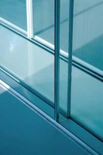 TOTAL GLAS GELUIDSISOLERENDE WANDEN EN DEUREN Total Glas geluidisolerende wanden en deuren bieden u optimale geluidswerendheid en maximale transparantie.