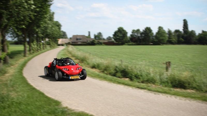 Dikke pret Secma belooft dikke pret: de F16 moet 'de agressiviteit van een Ariel Atom en de sensatie van een Lotus Caterham bieden tegen een fractie van de kosten'.