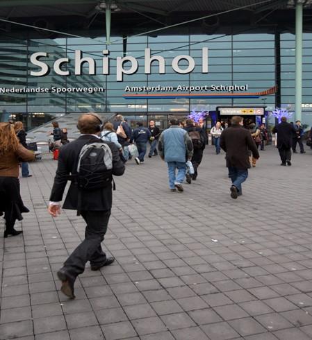 Cijfers Veldwerk Schiphol over 2018 In 2018 waren er 184 individuele cliënten bij Veldwerk Schiphol in beeld. De werkwijze van Veldwerk Schiphol bestaat uit drie stappen: 1.