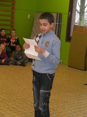 Gedicht van de week De docent kiest elke week een gedicht, draagt het voor en bespreekt het met de klas (5 à 10 minuten).