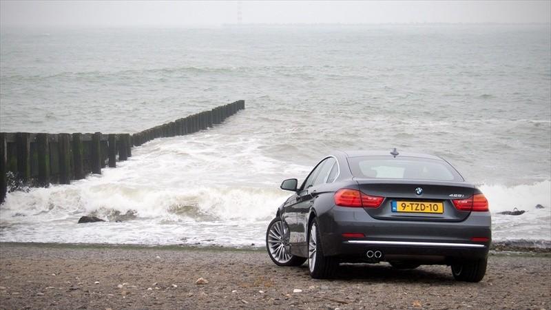 Mooier, sportiever en goedkoper Persoonlijk was ik een beetje sceptisch of de nieuwe 4 Serie Gran Coupé zich in voldoende mate zou onderscheiden van zijn technische bloedverwanten.