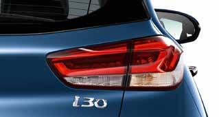 De verticale LED-dagrijverlichting geeft de derde generatie Hyundai i30 een krachtige uitstraling.