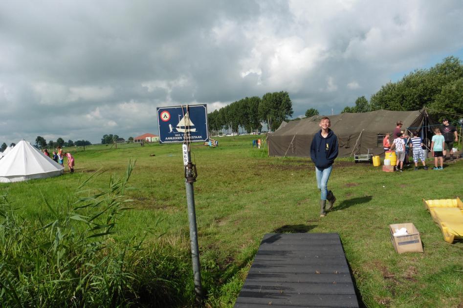 OP ZOEK NAAR DE SCHAT VAN DE FRYSKE FIETSBAND Dit jaar gingen de Junioren en Fietsband, liet de junioren en verkenners om deze prijs in de wacht te slepen. Elke Verkenners ver weg op kamp: Friesland.