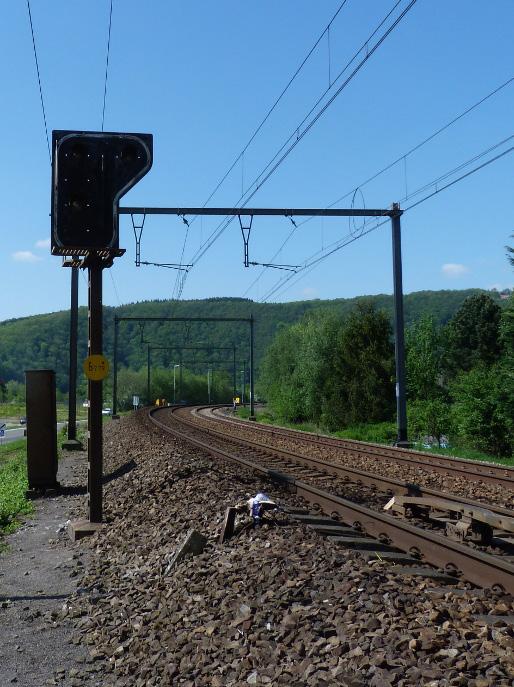 lijn. De signalisatie op lijn 154 bestaat uit lichtseinen en borden.