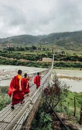 Bezoek aan de Punakha Dzong, de winterresidentie van de hoogste boeddhistische monniken. De eerste koning van Bhutan werd hier in 1907 gekroond en tot 1955 was dit de hoofdstad van Bhutan.