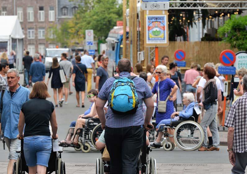Tijdens de Gentse Feesten worden er 65 extra voorbehouden parkeerplaatsen voor personen met een handicap ingericht.