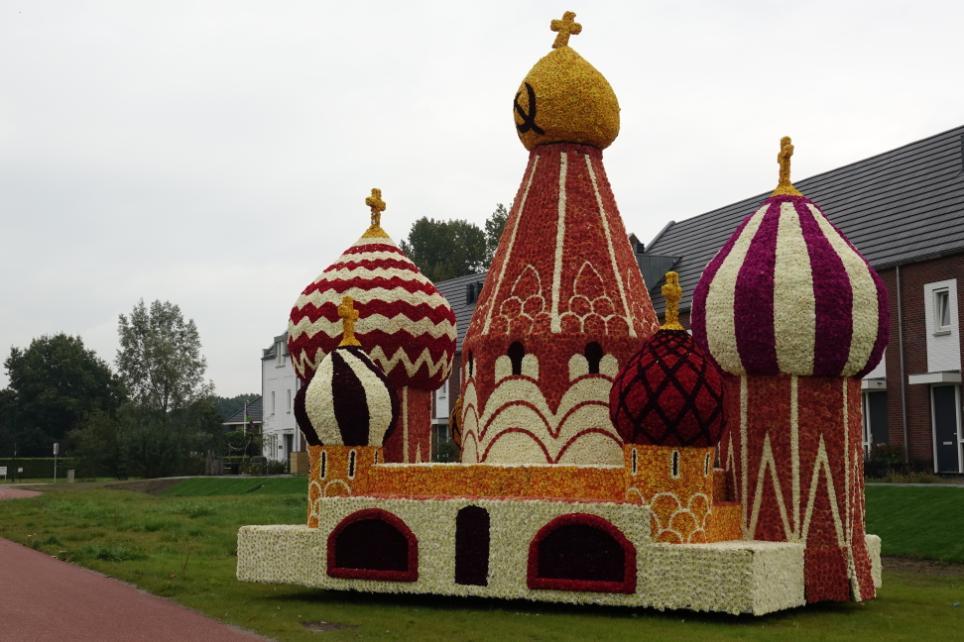 De wijk Blankensgoed koos voor Moskou, de hoofdstad van Rusland. Het grootste land ter wereld wat bekend staat om haar balletten en de matroesjka s, maar ook zeker om de architectuur.