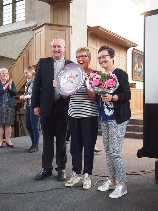 Winnaar Ariëns Prijs 2016 In de Walburgiskerk te Arnhem heeft de Utrechtse hulpbisschop mgr. Hoogenboom op 1 oktober de Ariëns Prijs voor Diaconie (1.
