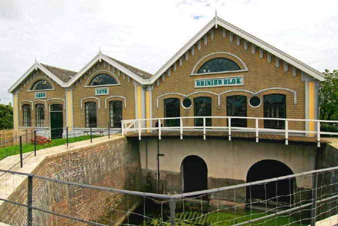 Figuur 31 Rijksmonument Reinier Blok Omstreeks 2000 heeft de Historische Kring een inventarisatie van beeldbepalende panden gemaakt in de gemeente Krimpen aan den IJssel.