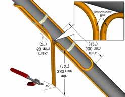 Opmerking: ij HPT- en FP-kabel moet de doorvoertule in de Terminator worden uitgewisseld met de doorvoertule uit de set PETK-3-ECM. edradingsdetails Comm.