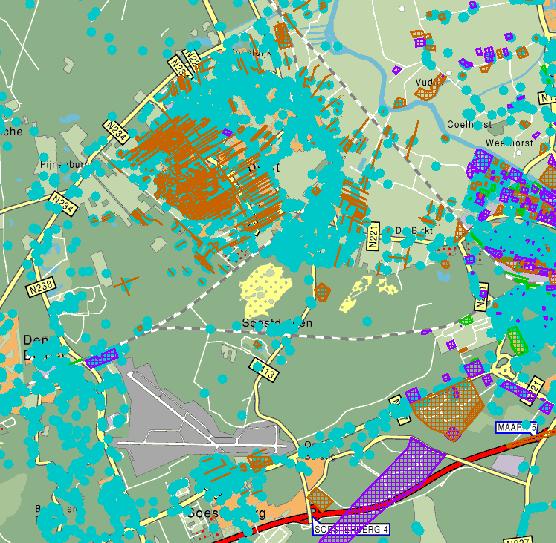 68 Overige milieuaspecten 7.1.2. Referentiesituatie Bodem Soest ligt op de overgang van hogere zandgronden op de Utrechtse Heuvelrug naar lager gelegen polder in het noordoosten van het plangebied.