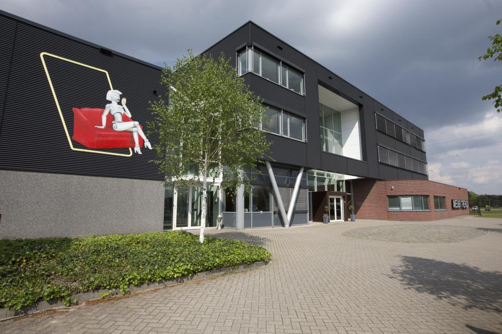 OBJECT Bedrijfscomplex gebouwd in 2006, gelegen op zichtlocatie op bedrijventerrein Vorstengrafdonk.