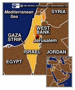 145 km2 Religie: 76,0% joods, 16,6% moslim, 2,1% christen, 1,7% druus De Gazastrook en de Westelijke Jordaanoever: Regeringsvorm: bezet gebied Hoofdstad: Ramallah (niet officieel), Jeruzalem