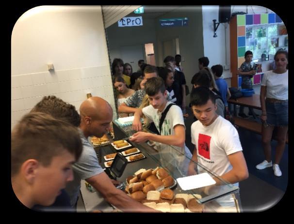 Contact met school Leerlingen helpen mee met de catering. Broodjes beleggen en verkopen.