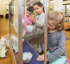 In het atelier van het museum werken de leerlingen hun schetsen uit in een groepswerk dat wordt meegenomen. Kernbegrippen: kijken, licht, kleur, tijd, ruimte en samenwerken.