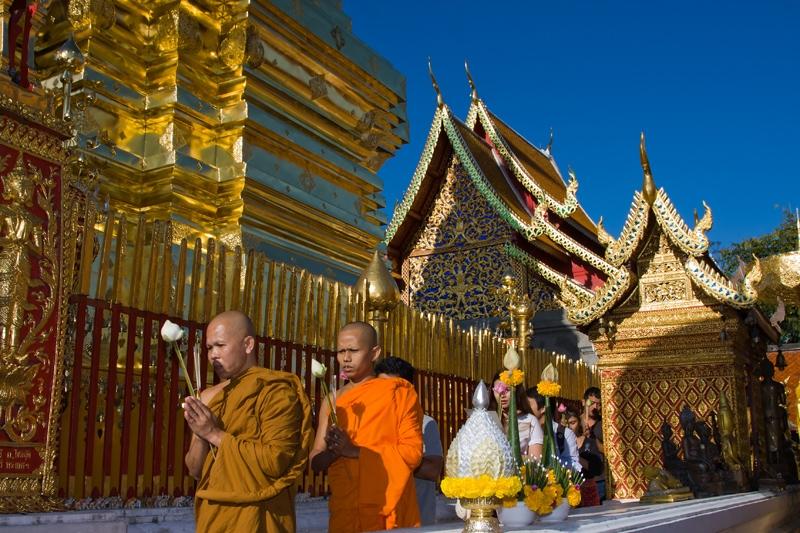 Dag 6 Chiang Mai Bij aankomst met de trein in Chiang Mai word je naar het hotel gebracht, dat eveneens beschikt over een zwembad.