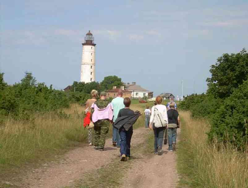 Then, you will travel at the back of a truck to a lighthouse, so you can enjoy the wonderful view of Vaika