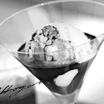 ESPRESSO AFFOGATO Deze onweerstaanbare zoete verleiding bestaat uit een bolletje eersteklas vanille-ijs in een espresso