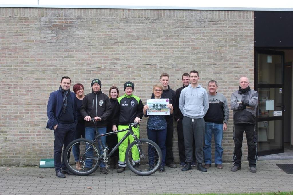 sportpark (Dudenhofenlaan 2B). Er is één bevoorrading voor de 25 km (handbikers) en de 30 km. Voor de tocht van 45 km en 55 km zijn er twee bevoorradingen gepland.