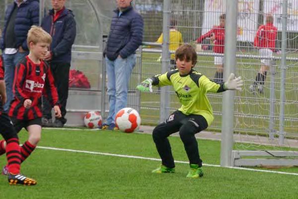 Wel een leuke strijd uiteraard en helaas heeft meester Don-Ard weer het onderspit moeten delven. Want AJAX gaat weer hoger eindigen dan Feyenoord.