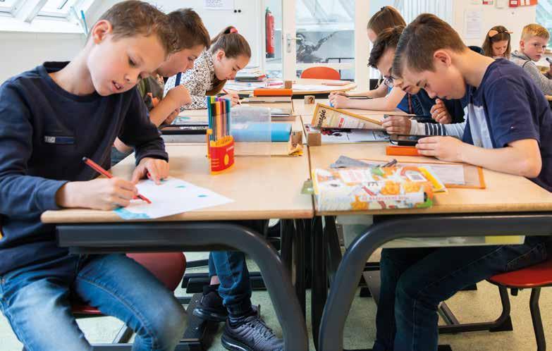 Oktober 2019 40 30 1 2 3 4 5 6 Start Kinderboekenweek Reis mee. Dierendag Dag van de leraar 41 7 8 9 10 11 12 13 Nieuwsbrief Bijeenkomst 1 werkgroep ouderbetrokkenheid 3.