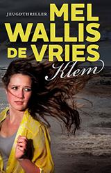 Vries Biografische gegevens: Mel Wallis de Vries is uitgegroeid tot de succesvolste jeugdthrillerauteur van dit moment. Mels boeken zijn meerdere keren bekroond en staan hoog op de bestsellerlijsten.
