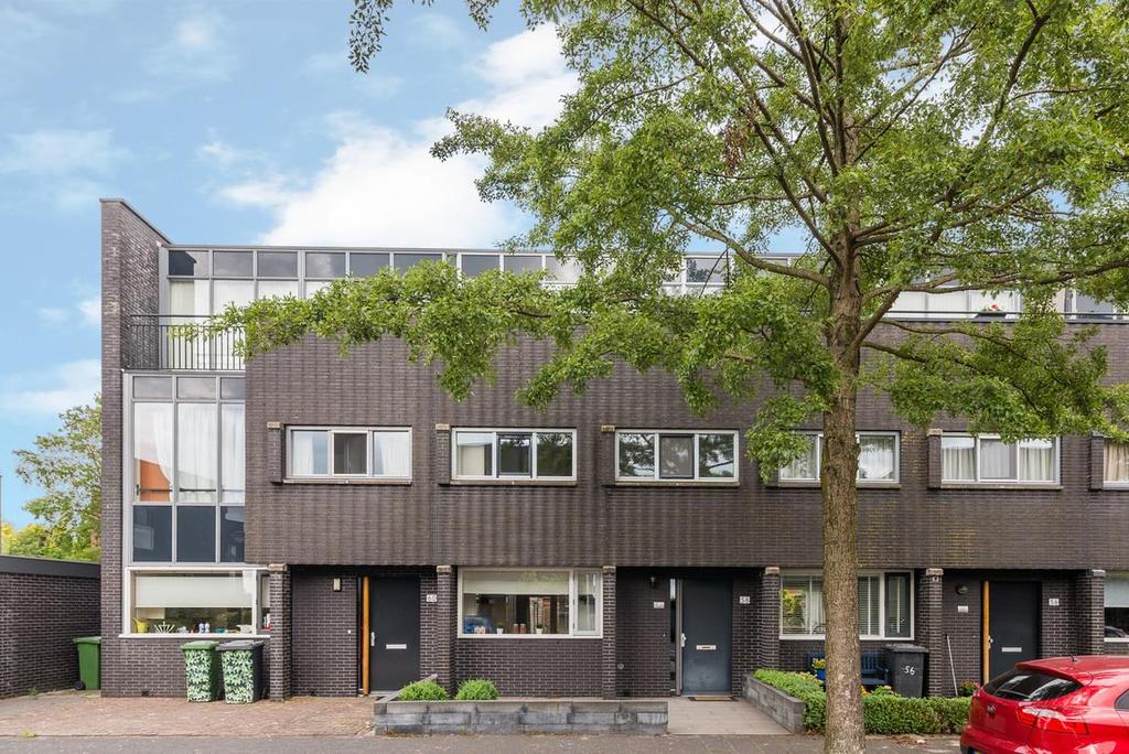 Deze woning op eigen grond heeft werkelijk alles te bieden wat je je maar kunt wensen!