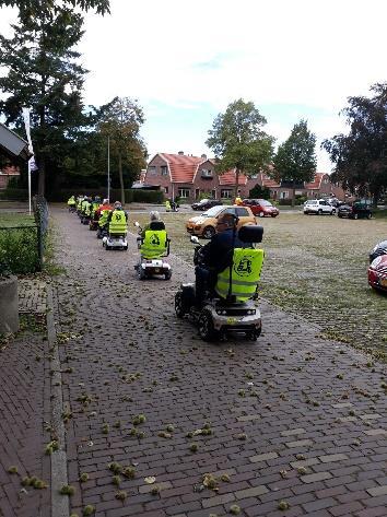 Het Kompas en Het Mantelzorgkompas. Hieraan doen vooralsnog gemiddeld 6 deelnemers mee. Vrijwillige Ouder Adviseurs (VOA s) In totaal zijn 4 VOA s actief in de gemeente Aalten.