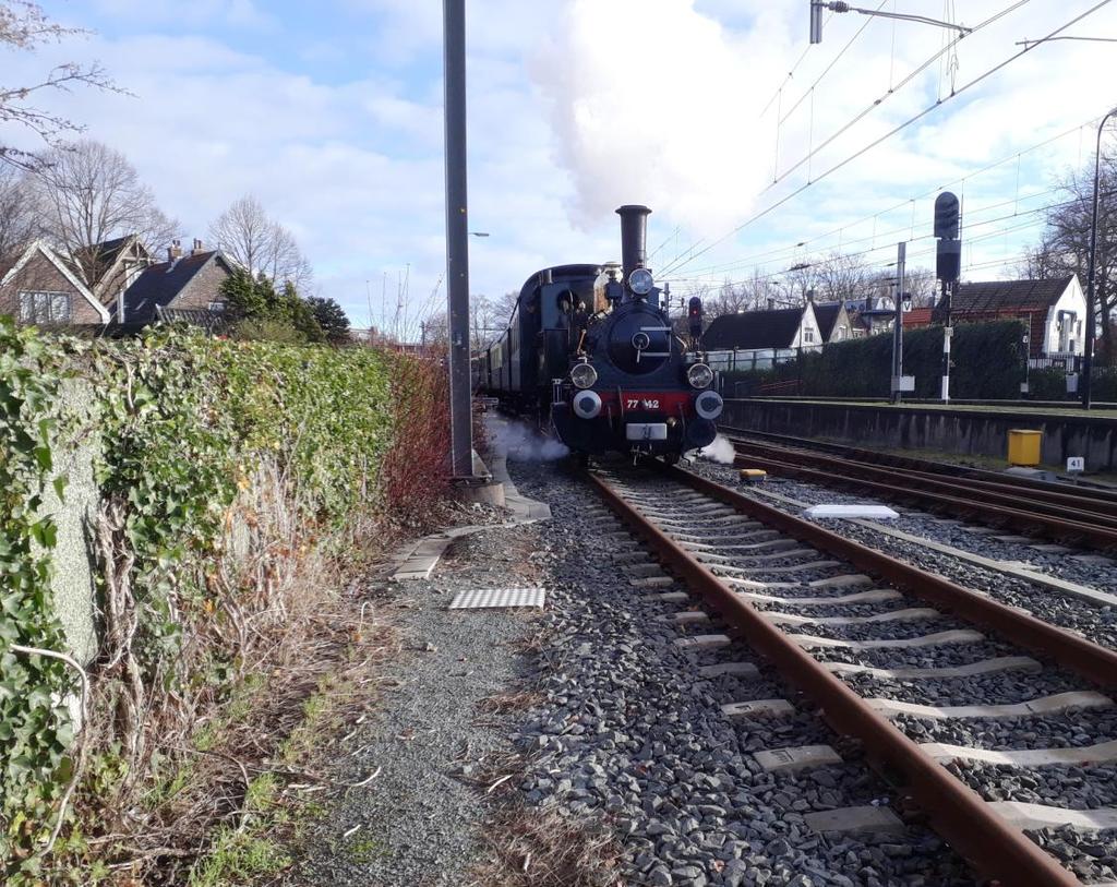 24 december 2018: 'Bello' rijdt Hoorn binnen na een der eerste ritten naar de