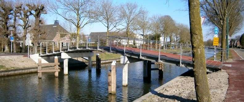 36 De hellingshoek van een brug moet voldoen aan 2.22. 2.37 Pas bij bruggen, viaducten en tunnels geluiddempende materialen toe, zodat slechthorenden de verkeersbewegingen beter kunnen waarnemen.