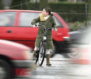 Fietscontroles; Het schooljaar is net begonnen. Of het verkeersexamen staat voor de deur. Dé tijd voor een fietscontrole. Werkt de verlichting?