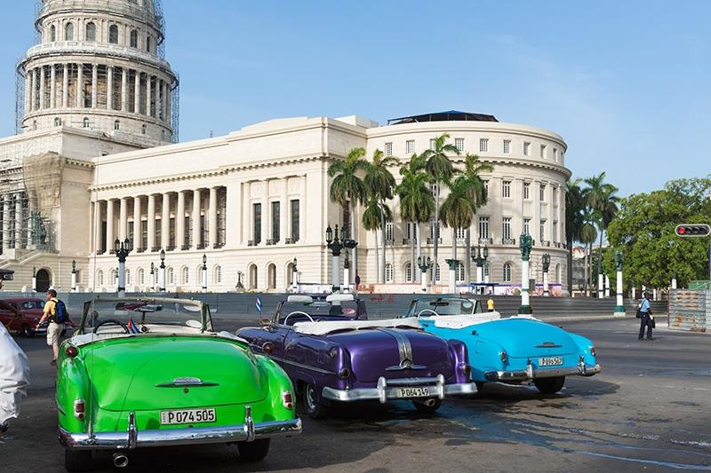 Dag 13 Vertrek Havana Vandaag vertrek je vanaf de luchthaven van Havana. Vergeet voor vertrek niet een fles rum in te pakken (niet in de handbagage!