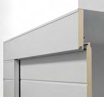 Panelen Bij grotere afstanden tussen de zijwand of het plafond en het deurkozijn wordt de kier met panelen in hetzelfde aanzicht als de deurpanelen gesloten.