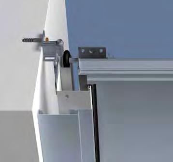 35 mm) tussen de zijmuur resp. latei en het deurkozijn wordt met behulp van het optionele omramingsprofiel afgedekt. Deze set bestaat uit panelen in het oppervlak resp.